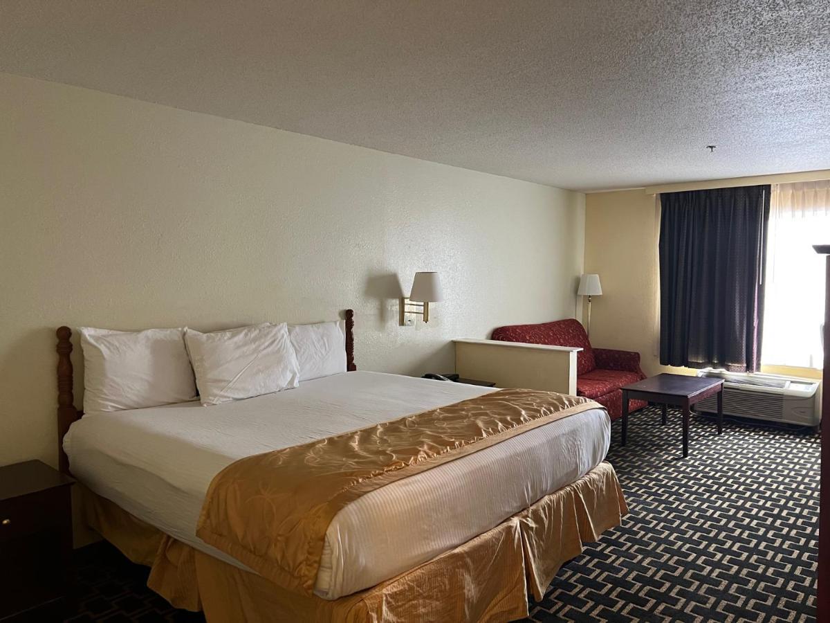 Budgetel Inns & Suites Fairfield Экстерьер фото