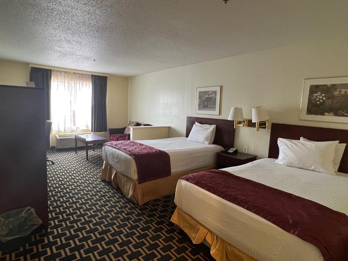 Budgetel Inns & Suites Fairfield Экстерьер фото