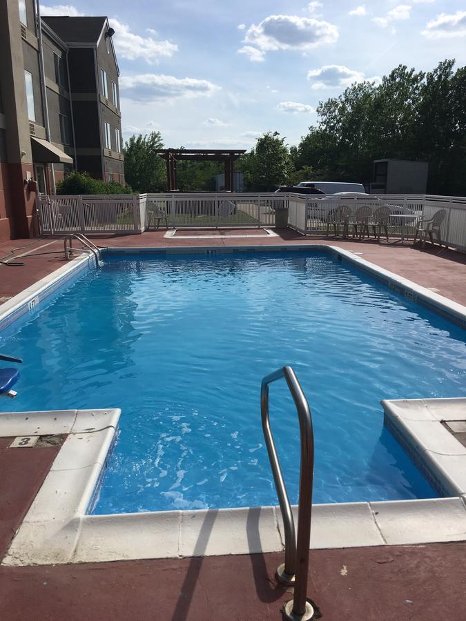 Budgetel Inns & Suites Fairfield Экстерьер фото